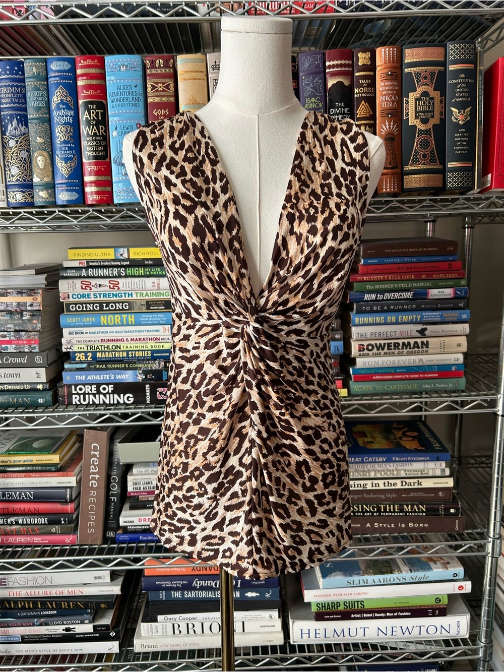 Victoria’s Secret Very Sexy Brown Leopard Print Twist-Front Top Size Medium